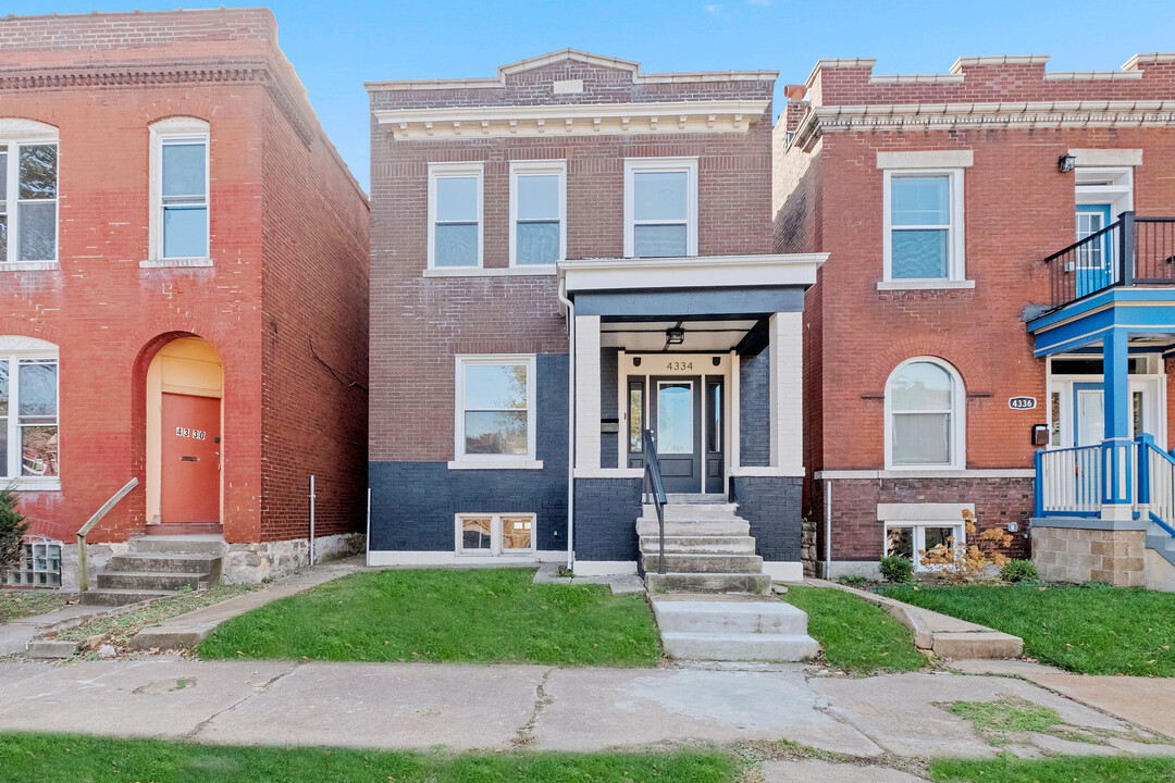4334 Arco Ave in St. Louis, MO - Foto de edificio