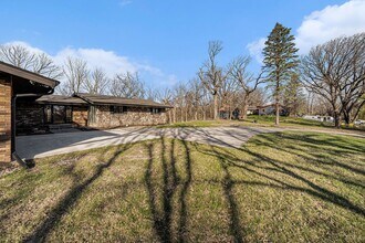 39395 Kristy Plaza in Omaha, NE - Building Photo - Building Photo