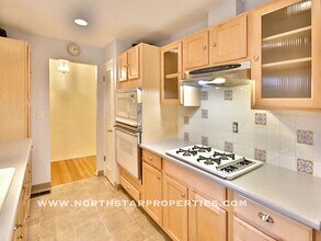 1425 Cornell St in Lake Oswego, OR - Building Photo - Building Photo