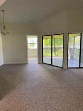 802 Constitution Dr, Unit A in Homestead, FL - Building Photo - Building Photo