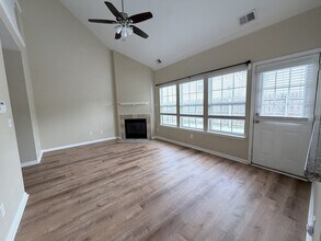 3619 Dock Point Arch in Chesapeake, VA - Building Photo - Building Photo