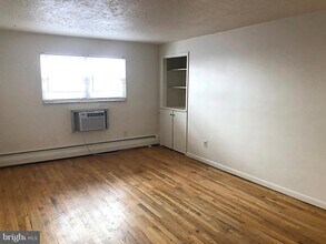 15 S Black Horse Pike-Unit -A in Haddon Heights, NJ - Building Photo - Building Photo