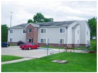 Sheridan Apartments in Auburn, NE - Building Photo