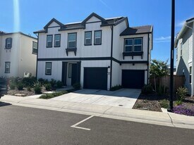 4436 Sierra Pine Way in Rocklin, CA - Building Photo