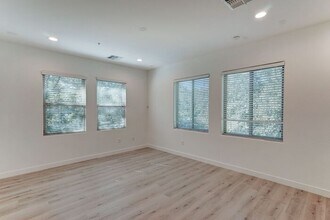 5550 N 16th St in Phoenix, AZ - Building Photo - Building Photo