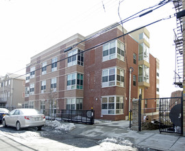 812 E 231st in Bronx, NY - Building Photo - Building Photo