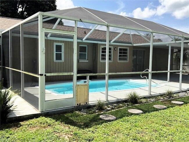 10328 Windley Key Terrace in Bonita Springs, FL - Building Photo - Building Photo