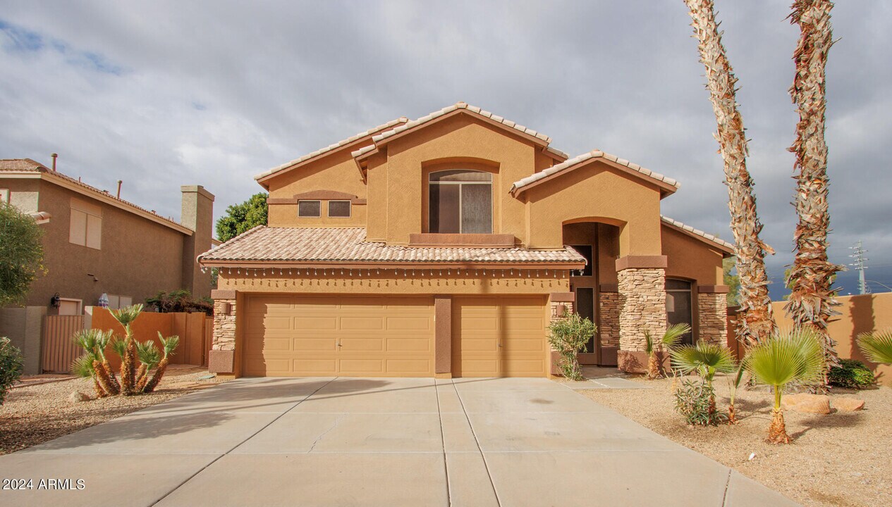 760 N Swallow Ln in Gilbert, AZ - Building Photo