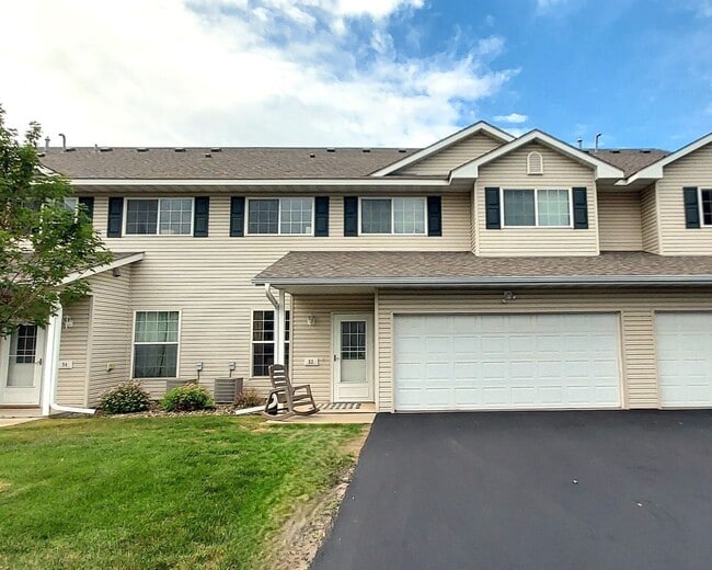52 Bridgewater Trail in Hudson, WI - Building Photo - Building Photo