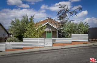 1562 Attridge Ave in Los Angeles, CA - Building Photo