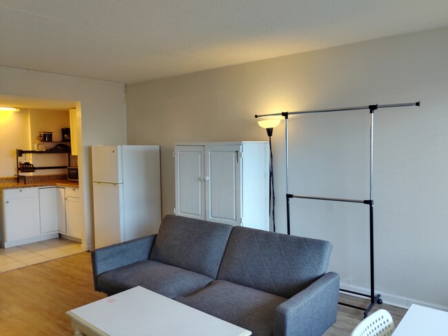 2506 S Ocean Blvd, Unit 3 in Myrtle Beach, SC - Building Photo - Building Photo