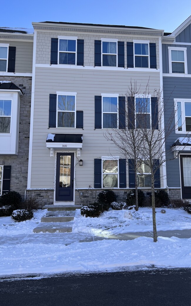property at 3010 Mahican Cir
