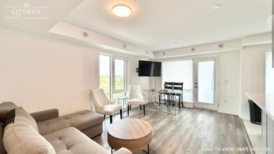 195 Veterans Dr in Brampton, ON - Building Photo - Building Photo