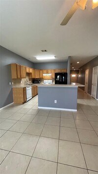 7816 Comal St photo'