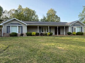 128 Sills Ln in Benton, KY - Building Photo