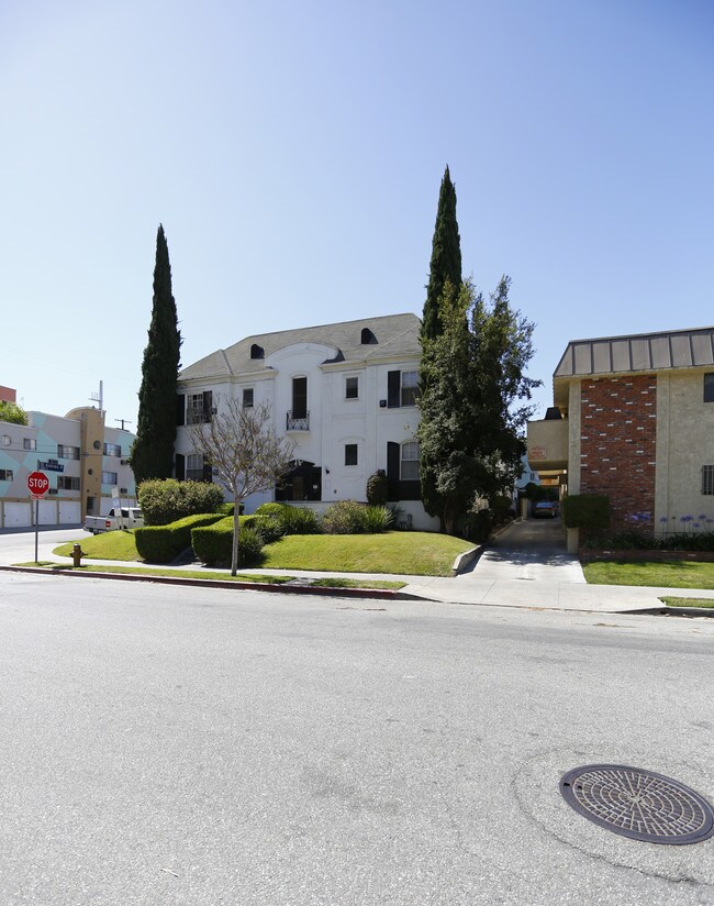 3900 Ingraham Apartment in Los Angeles, CA - Building Photo - Building Photo