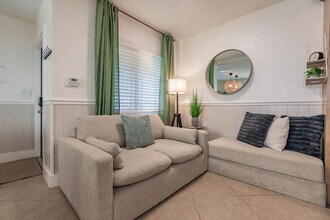 716-720-720 SW 14th Ct in Fort Lauderdale, FL - Building Photo - Building Photo