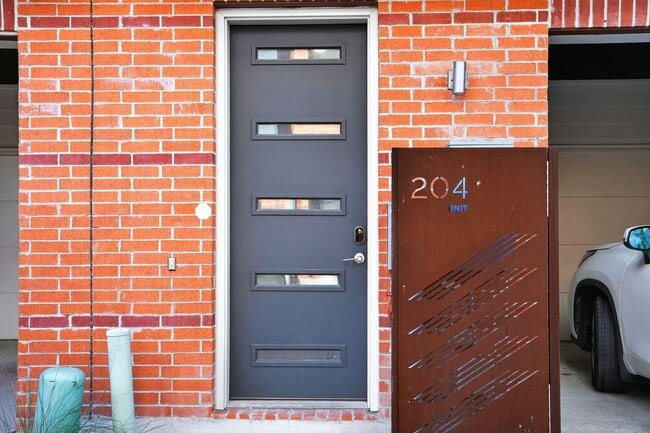 1606 N Hackberry St in San Antonio, TX - Building Photo - Building Photo