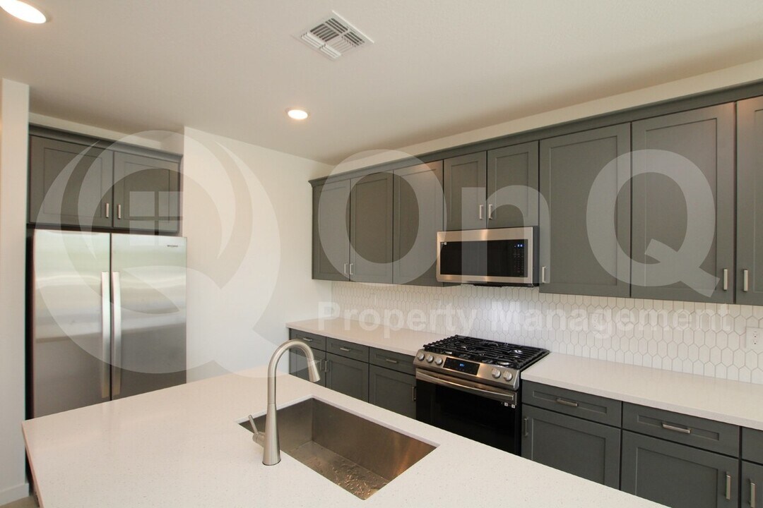 9314 E Sequence Ave in Mesa, AZ - Building Photo