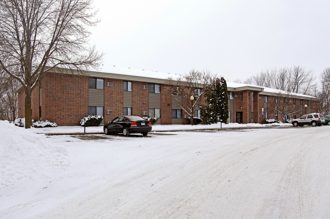 Honeytree III in Delano, MN - Foto de edificio