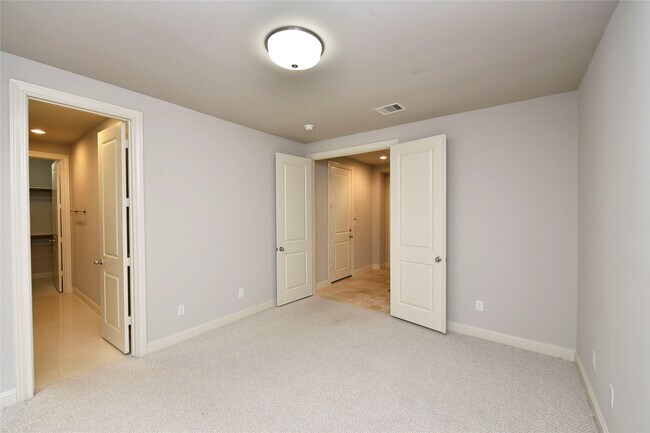 property at 5813a Kiam St