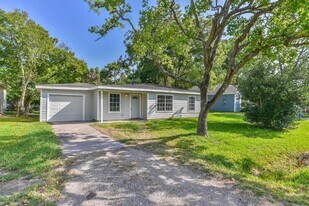 704 Grafton St in La Marque, TX - Building Photo