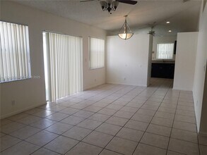 4779 NW 5th Ct in Coconut Creek, FL - Building Photo - Building Photo