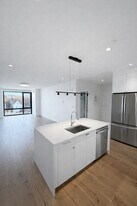 1121 Dorchester Ave, Unit 302 in Boston, MA - Building Photo