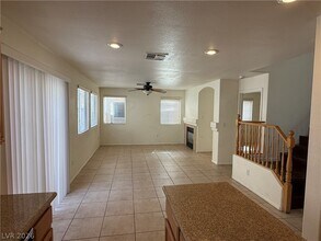 4986 Lime Kiln Ave in Las Vegas, NV - Building Photo - Building Photo
