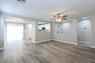 11738 Magliana St in Las Vegas, NV - Building Photo - Building Photo