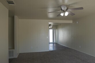 52601 Avenida Navarro in La Quinta, CA - Building Photo - Building Photo