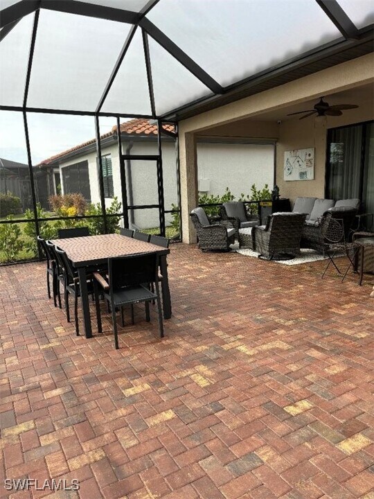 1599 Marton Ct in Naples, FL - Building Photo