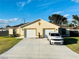 607 SE 14th Terrace in Cape Coral, FL - Building Photo