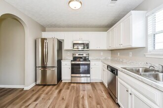8025 Chapman Terrace in Mcdonough, GA - Building Photo - Building Photo