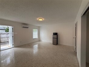 3144 NW 29th St in Miami, FL - Building Photo - Building Photo