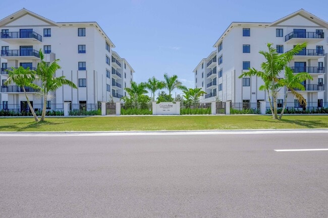 Countyline Apartments in Miami Gardens, FL - Foto de edificio - Building Photo
