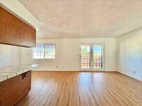 4310 Sanderling Cir in Las Vegas, NV - Building Photo - Building Photo