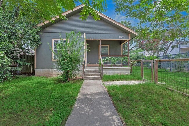 property at 1502 E 13th St