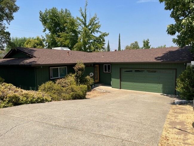 property at 4070 Oro Ct