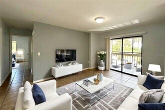 1040 S Buena Vista Dr in Lake Alfred, FL - Building Photo - Building Photo