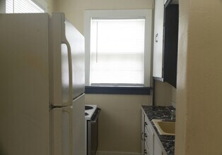 1629 Washington St in Lincoln, NE - Building Photo - Building Photo