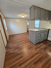 1042 Cloninger St in Clover, SC - Building Photo - Building Photo