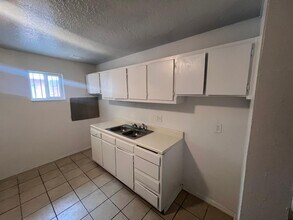 3413 Ross Ave SE in Albuquerque, NM - Building Photo - Building Photo
