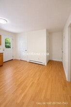 1182 Ohio St in Veazie, ME - Foto de edificio - Building Photo