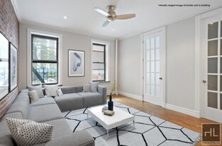 East 18th Street, Unit 4C in New York, NY - Building Photo