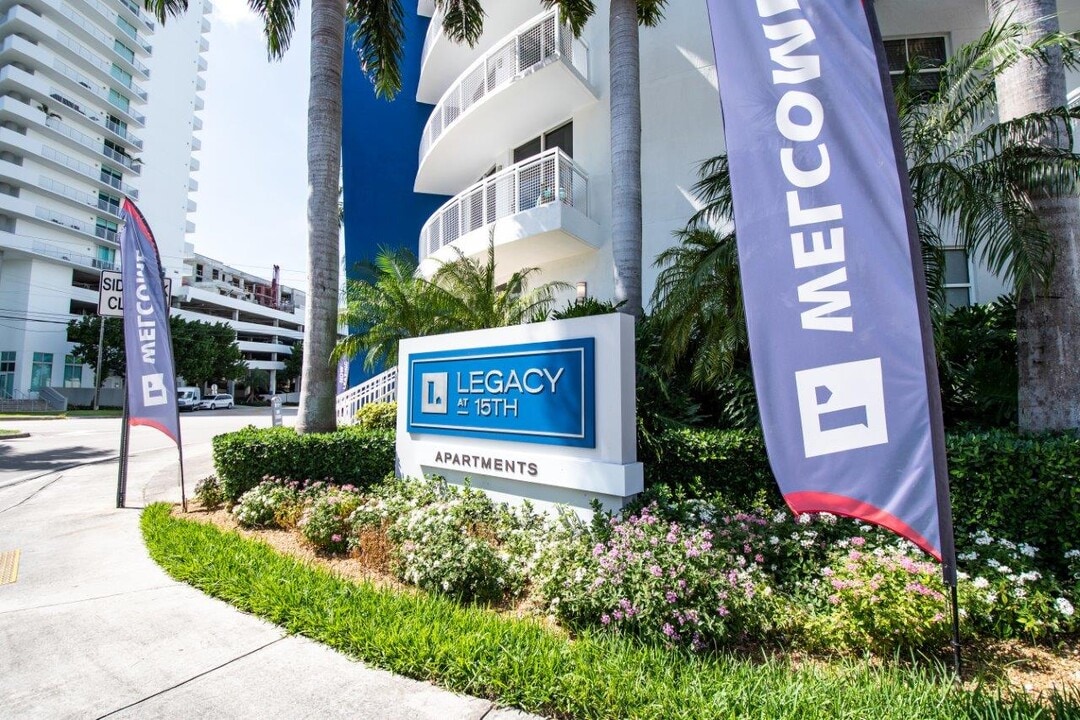 Legacy at 15th in Miami, FL - Building Photo