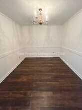 128 Loch Cir in Hampton, VA - Foto de edificio - Building Photo