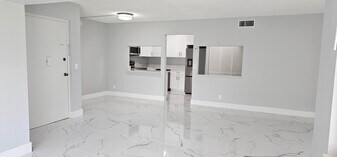 4991 Sable Pine Cir in West Palm Beach, FL - Building Photo