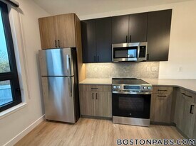 199 Gardner St in Boston, MA - Building Photo