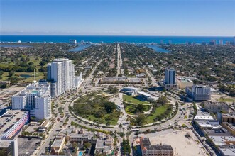 1830 Radius Dr, Unit 920 in Hollywood, FL - Foto de edificio - Building Photo